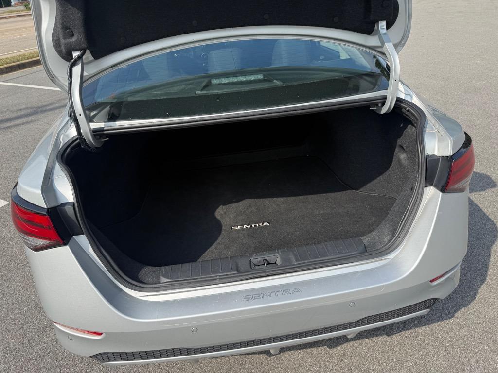 2023 Nissan Sentra SV - Photo 9